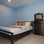 Plan B Hotel