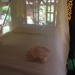 Hut Sun Bungalow
