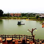 Timberland And Fruit Resort