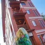 Joyful Thai Boutique Hotel