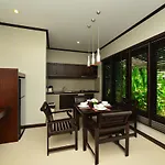 Naiharn Garden Villa