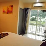 7 Sky Residency