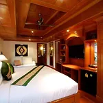 Reuan Thai Villa