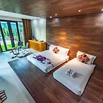 Corner Spa Resort