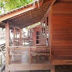 Zanom Sunrise Beach Resort