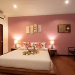 Aukotan Place