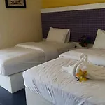 Bantatuk Resort & Restaurant