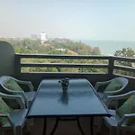 Cha-Am Grand Condotel