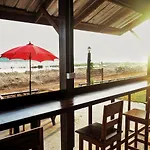 Nawiengkaeriverview Resort