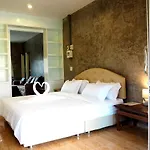 Nawiengkaeriverview Resort