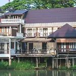 Baan Luang Rajamaitri Historic Inn