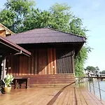 Baan Luang Rajamaitri Historic Inn