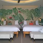 Tungtong Beach Villas
