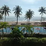 Tungtong Beach Villas
