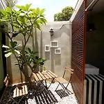 Pause Resort & Bar