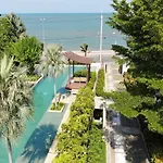Pranaluxe Pool Villa Holiday Home