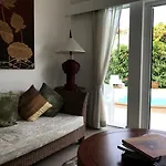 White House Near The Beach