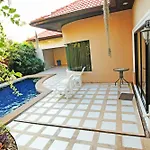 Cosy Beach Pool Villas By Pattaya Sunny Rentals