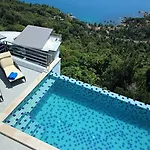6 Bedroomed Seaview Chaweng Noi Ast
