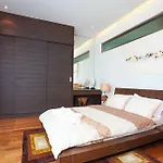 Villa Friendship 7