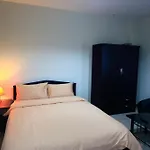 Baan Yuwanda Phuket Resort