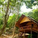 Loma Sea View Bungalow