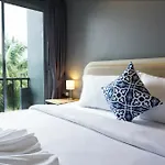 The Moon Night Ao Nang Hotel