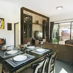 Thip Villa