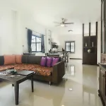 Thip Villa