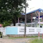 Chomlay Restaurant & Room For Rent