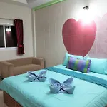 Baansuanjit Resort