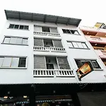 Oyo 244 Roar Inn Patong