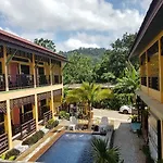 Fasai House By Paradee