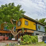 Baan Rom Talay Made\'