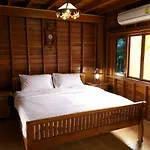 Huanmaisakngam Resort
