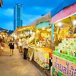 Suite Apartment, 30\'S Jomtien Beach