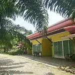 Baan Suan Nam Resort