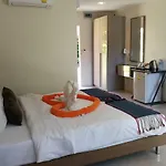 Chomphu Resort
