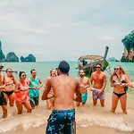 Slumber Party Hostel Krabi Beach