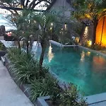 15 Palms Beach Resort