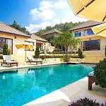 Baan Napoli Luxury Villa