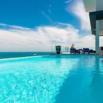Fabuleuse Villa Alizes Vue Mer, Avec Staff Et Vehicule 4X4