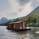Baan Krupong