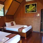 Ban Phumon Talang Resort