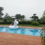 Les Collines Resort