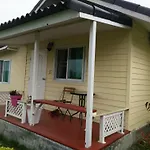 Les Collines Resort