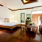 Sunrise Tropical Resort