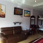 Lanta Riviera Villa Resort - Sha Certified