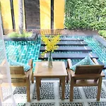 Keang Kluen Talay Resort