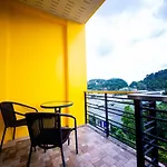 Lulu Hotel